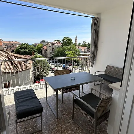 Iris Oasis Apartamento *