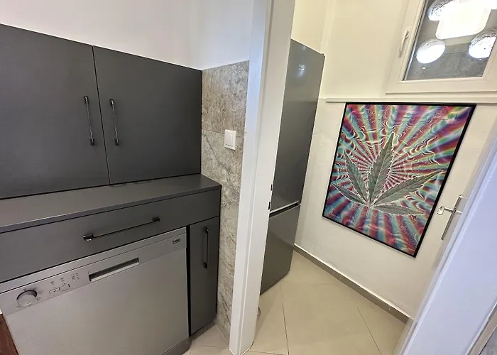 Iris Oasis Apartment *